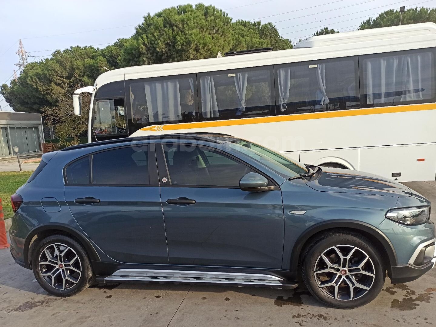 Sahibinden Fiat Egea Cross 1.4 Fire Urban 2023 Model İzmir 49.000 km Mavi 2