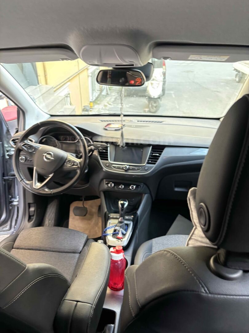 Sahibinden Opel Crossland 1.5 elegance 2022 Model 48000 km Gri (Gümüş) 7