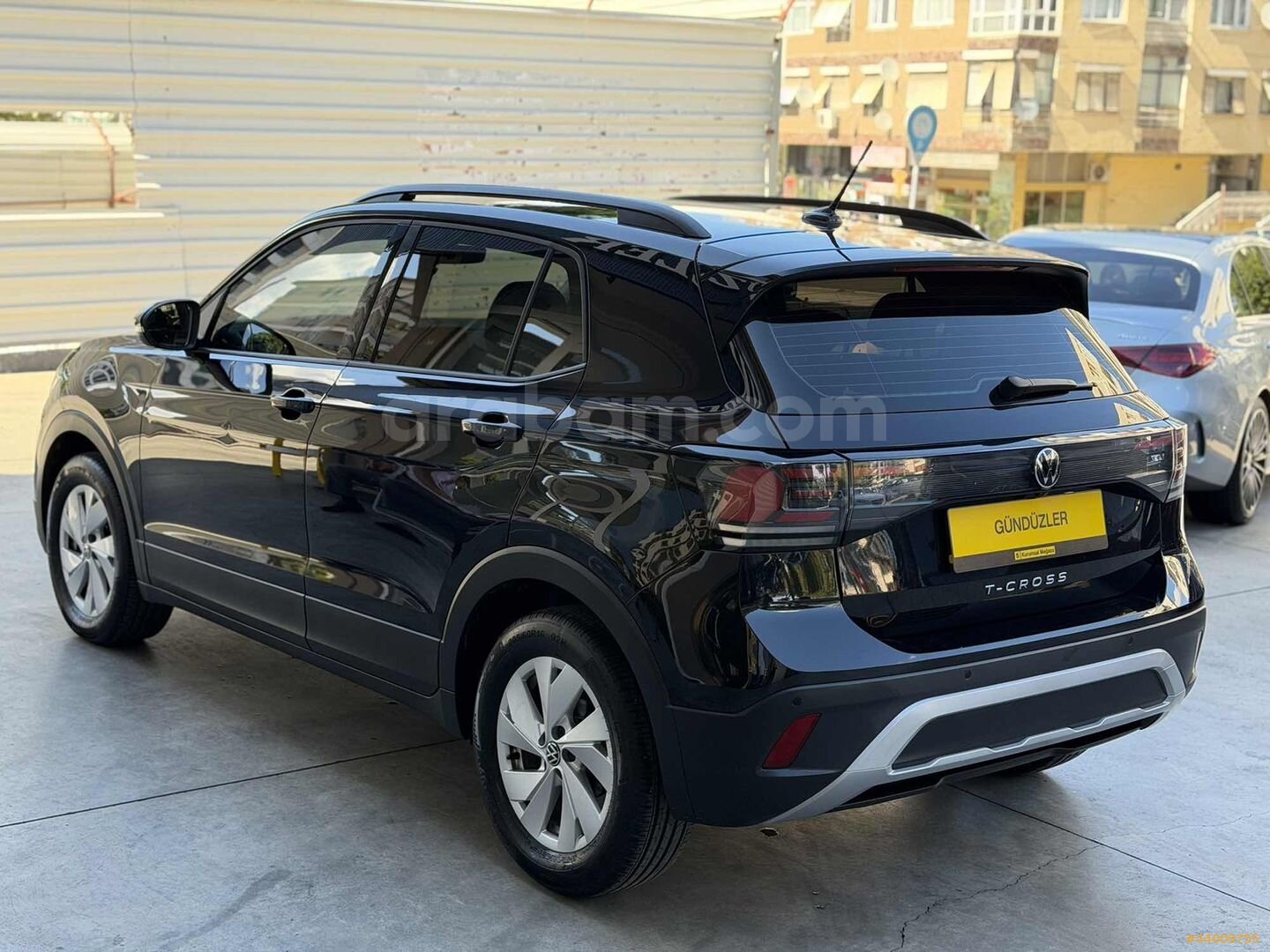 Galeriden Volkswagen T-Cross 1.0 TSI Life 2024 Model İstanbul 9.500 km Siyah 6