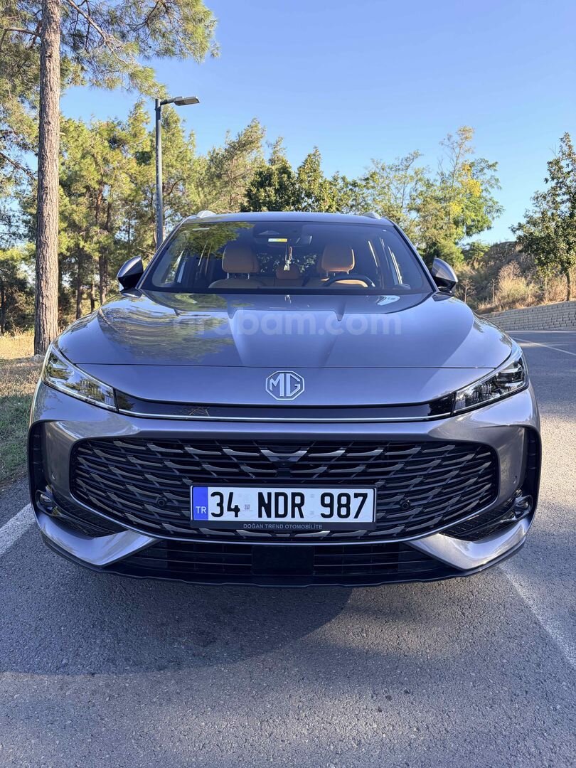 Sahibinden MG HS 1.5 T-GDI Luxury 2024 Model İstanbul 38.500 km Füme 2