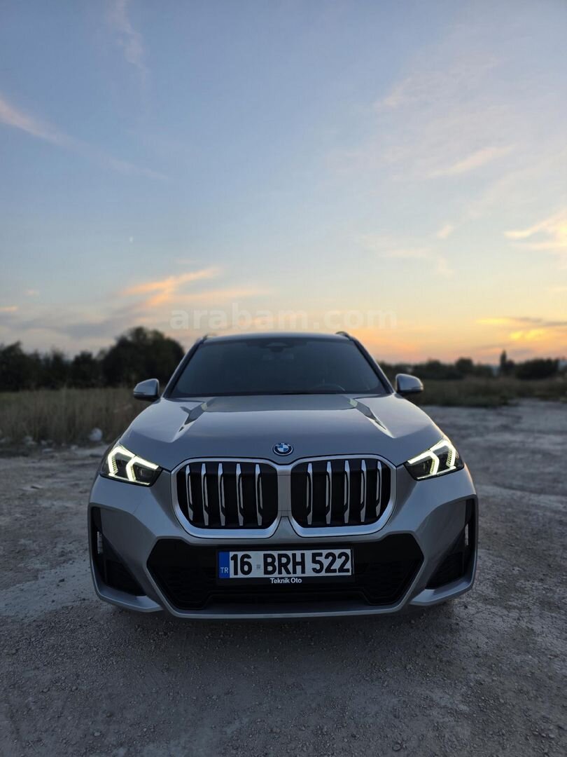 Sahibinden BMW X1 xDrive25e M Sport 2025 Model Bursa 23.500 km Gri (metalik) 1