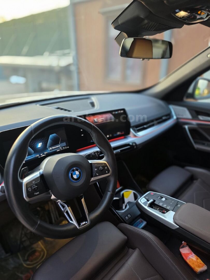 Sahibinden BMW X1 xDrive25e M Sport 2025 Model Bursa 23.500 km Gri (metalik) 4