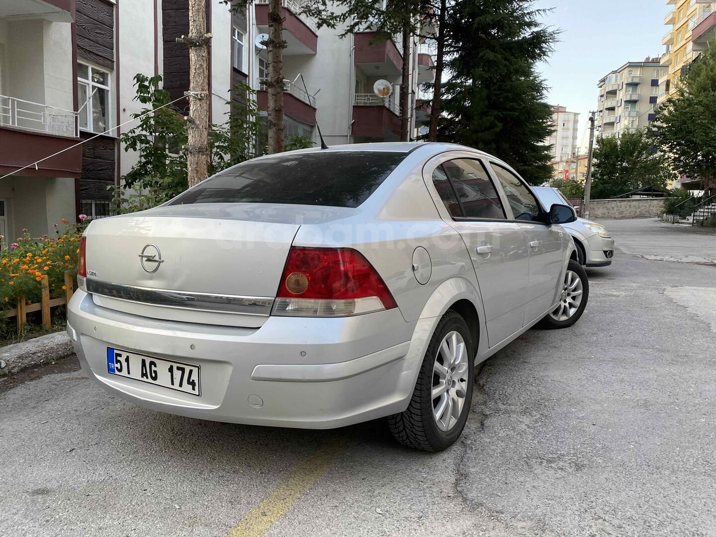 Galeriden Opel Astra 1.6 Enjoy 111.Yıl 2012 Model Niğde 186.000 km Gri (Gümüş) 7