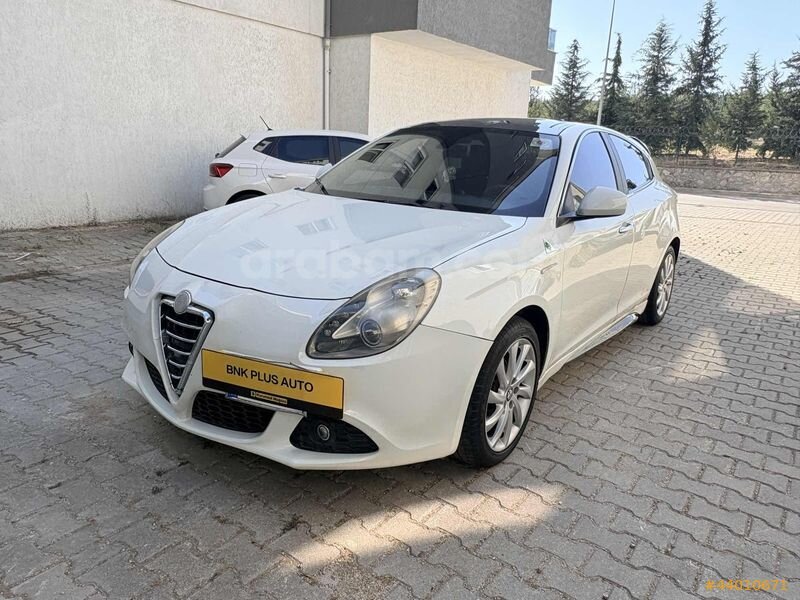 BNK / 2012 MODEL / ALFA ROMEO GİULİETTA / 1.6 JTD / MANUEL 2