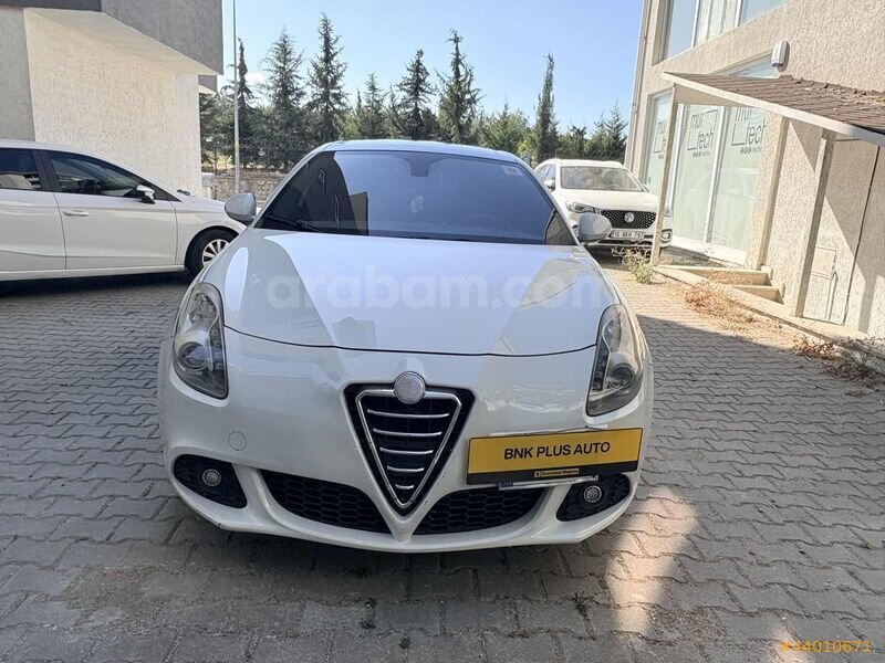 BNK / 2012 MODEL / ALFA ROMEO GİULİETTA / 1.6 JTD / MANUEL