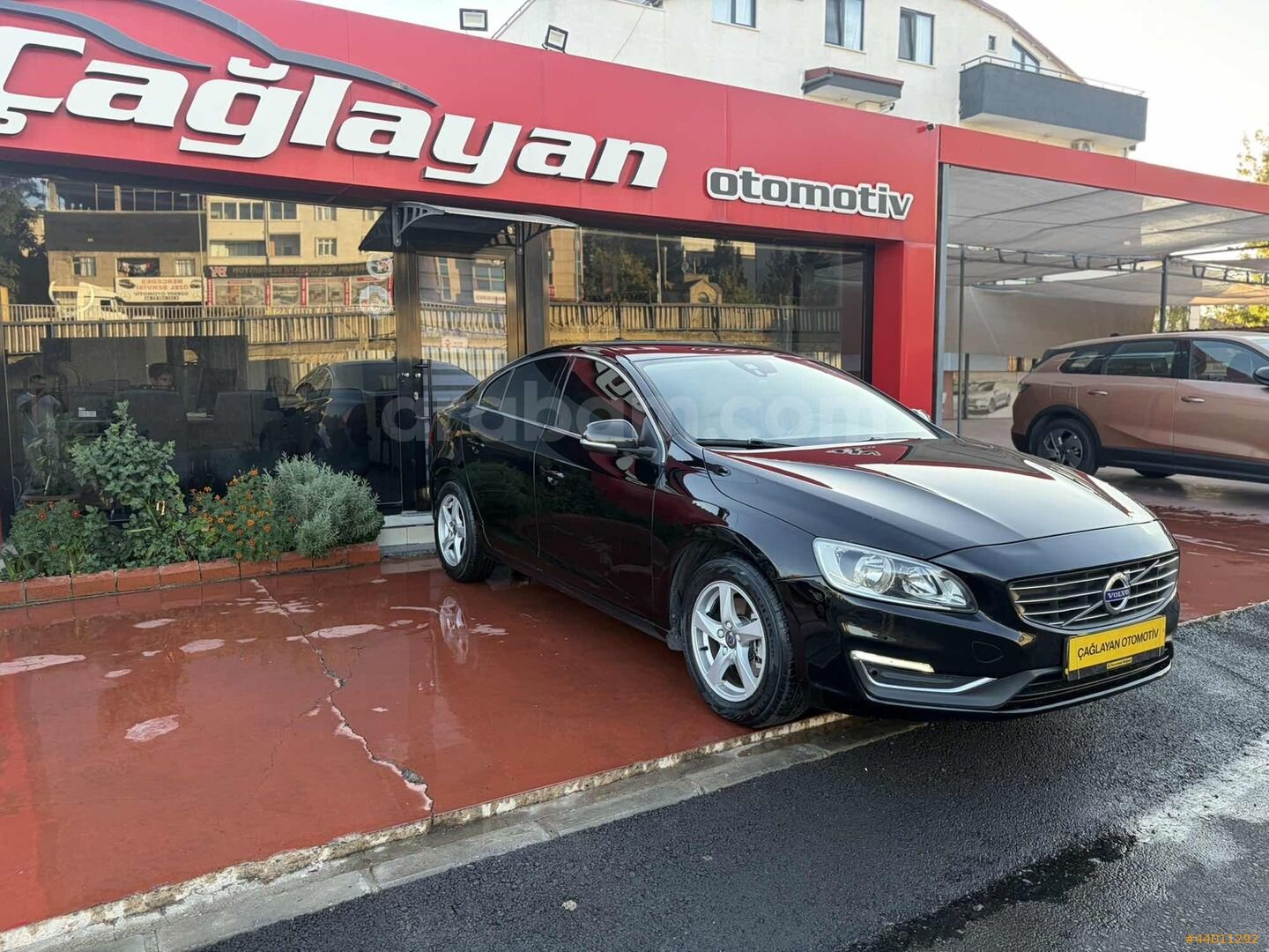 ÇAĞLAYAN OTOMOTİV'DEN 2015 VOLVO S60 1.6 R-DESİNG POWERSHİFT 7