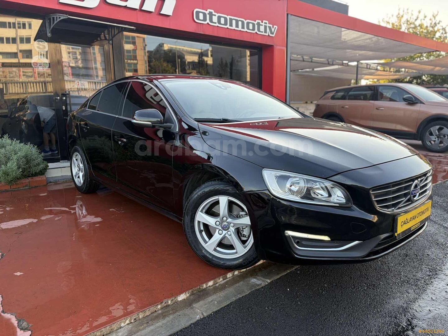 ÇAĞLAYAN OTOMOTİV'DEN 2015 VOLVO S60 1.6 R-DESİNG POWERSHİFT 6