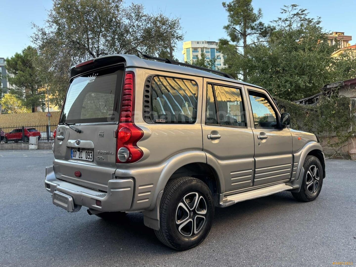 Galeriden Mahindra Goa 2.6 CRDe 2009 Model İstanbul 150.000 km Şampanya 7