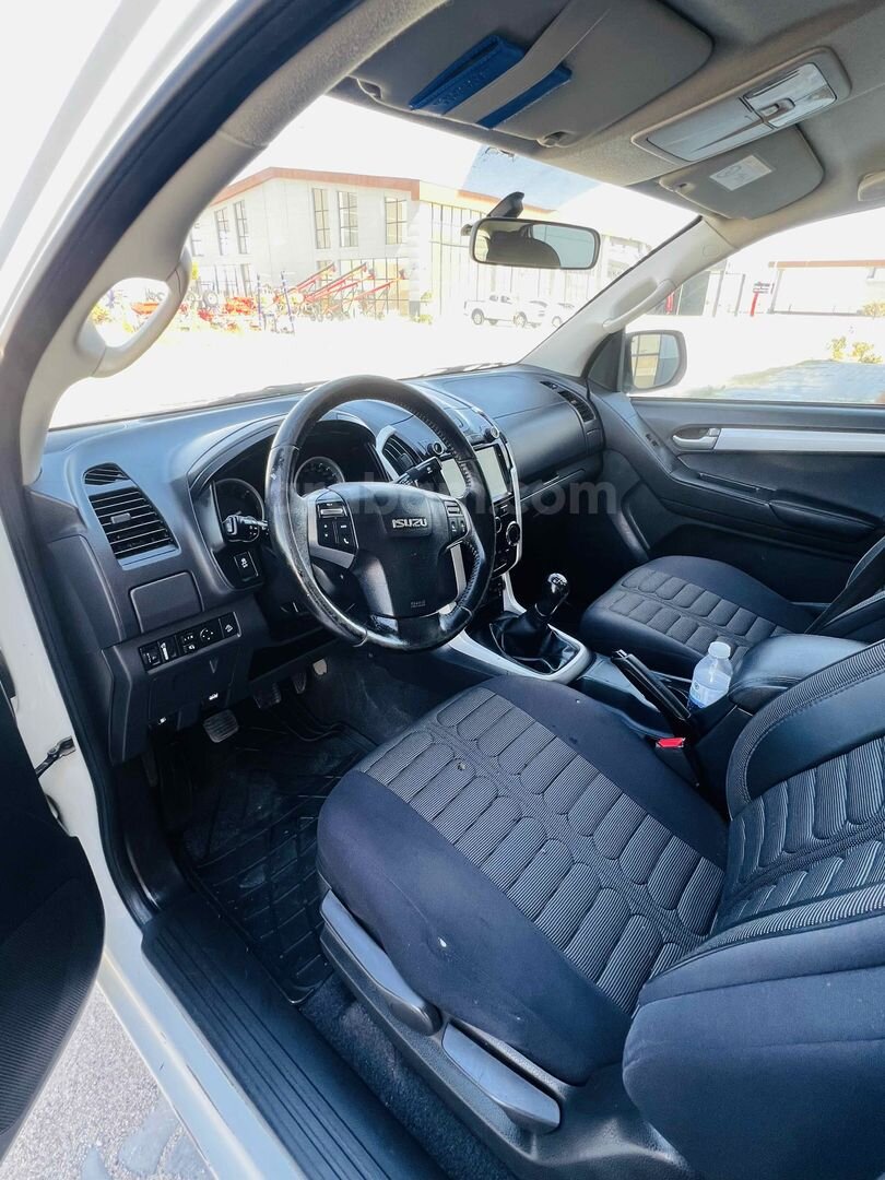 Sahibinden Isuzu D-Max 1.9 D 4x2 V-Life 2019 Model 5