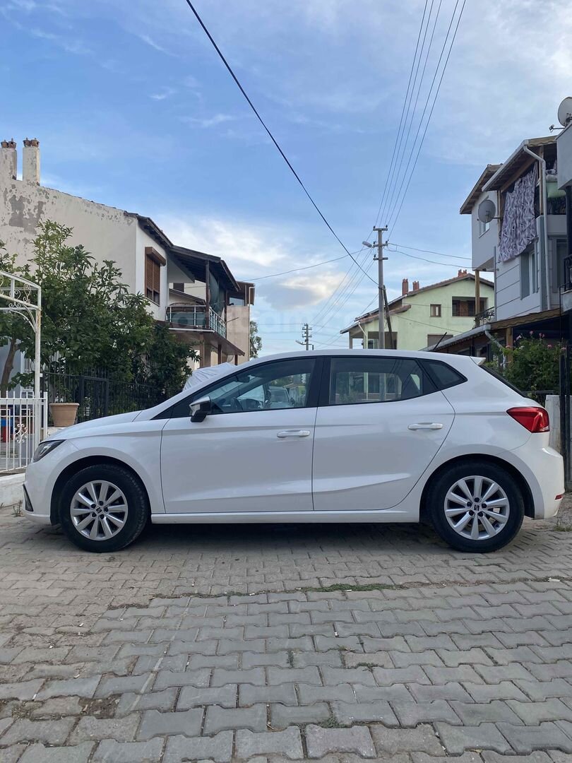 Sahibinden Seat Ibiza 1.0 Style 2022 Model 108.000 km Beyaz 3