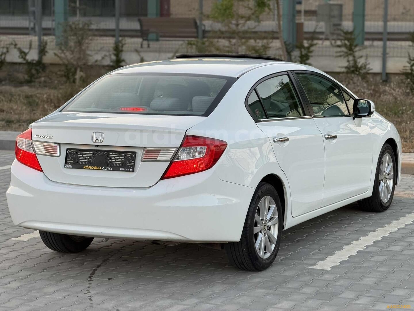 Galeriden Honda Civic 1.6i VTEC Eco Elegance 2013 Model Yozgat 127.500 km Beyaz 6