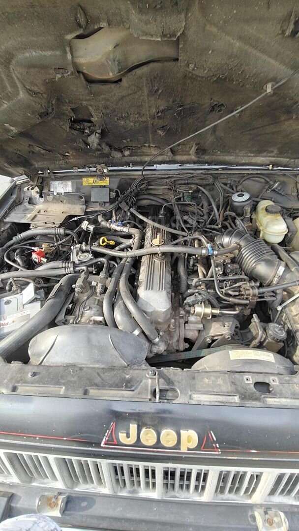 Sahibinden Jeep Cherokee 4.0 1990 Model 5