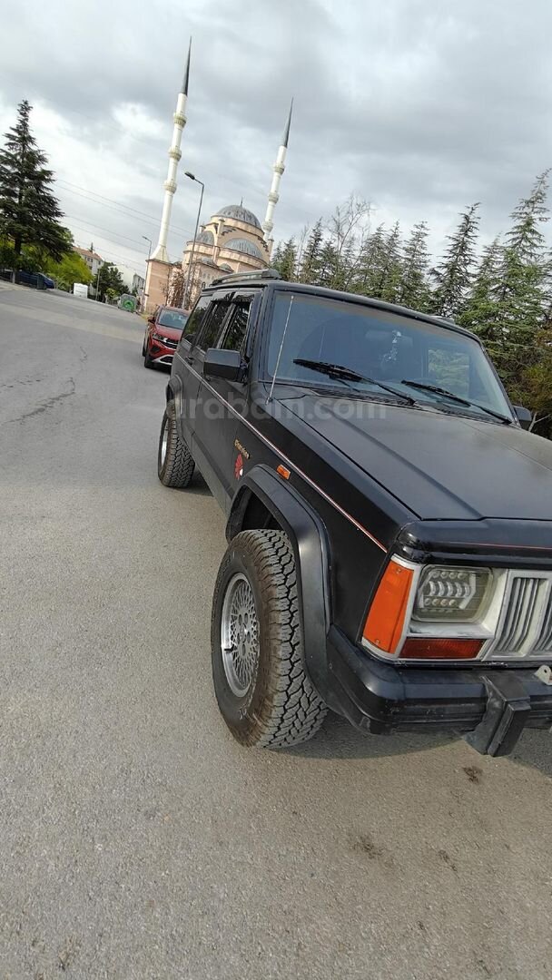Sahibinden Jeep Cherokee 4.0 1990 Model 1