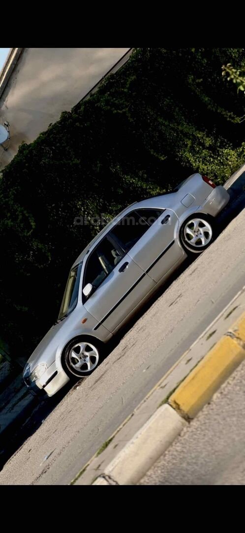 Sahibinden Mazda 323 1.5 1999 Model 1
