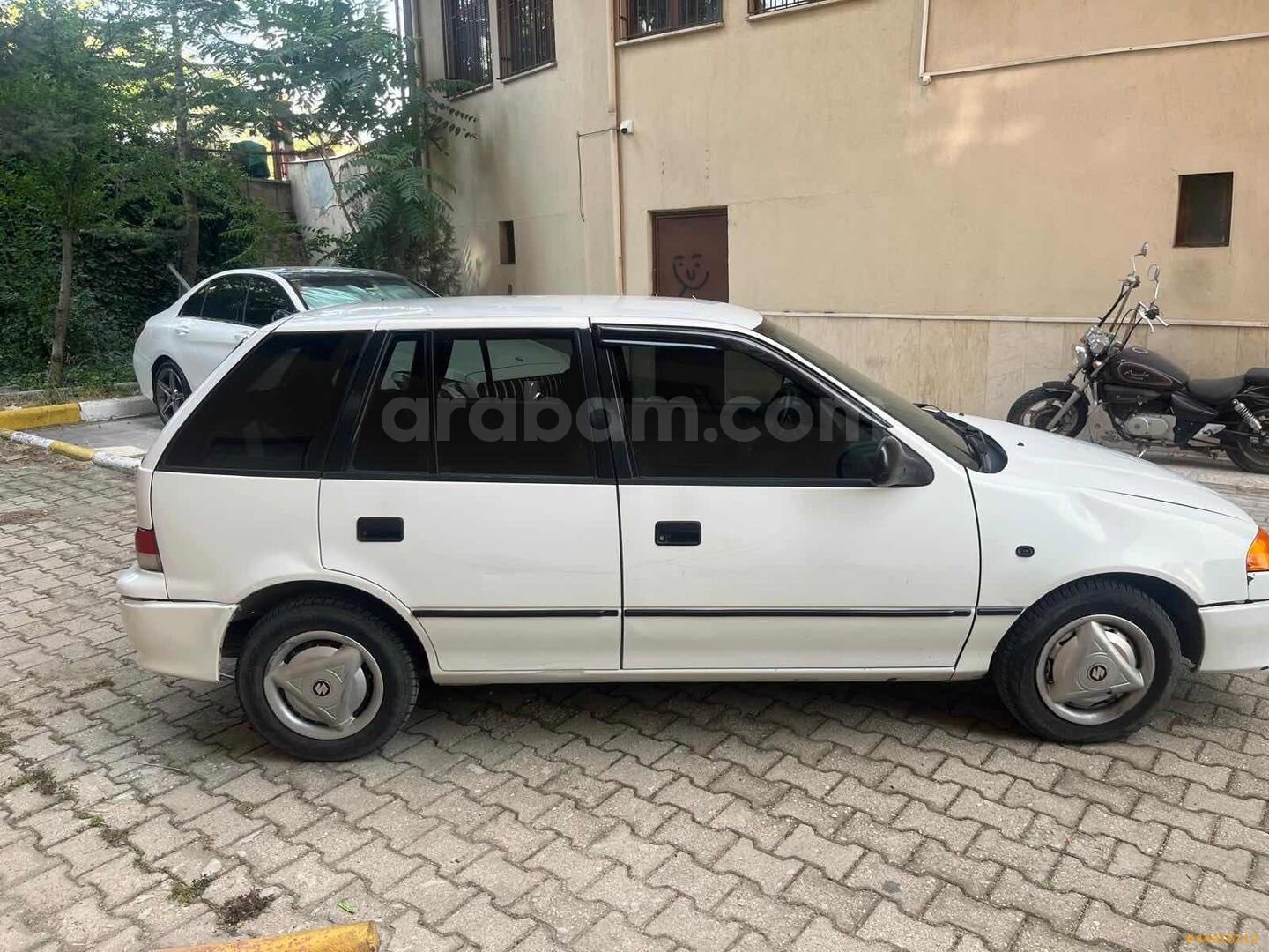 Galeriden Suzuki Swift 1.3 GLX 1998 Model Isparta 88.000 km Beyaz 7