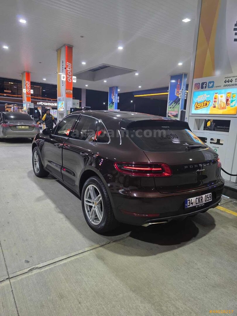 HAS ÇAĞLAR OTODAN 2016 MODEL PORCHE MACAN 158 BİNDE KATALOG RENG 3