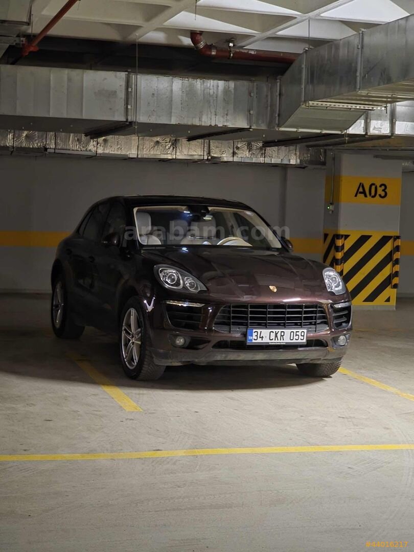 HAS ÇAĞLAR OTODAN 2016 MODEL PORCHE MACAN 158 BİNDE KATALOG RENG 4