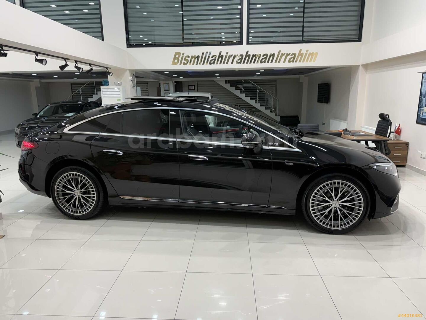 Galeriden Mercedes - Benz EQS 53 AMG Performance 2024 Model İstanbul 24.000 km Siyah 1