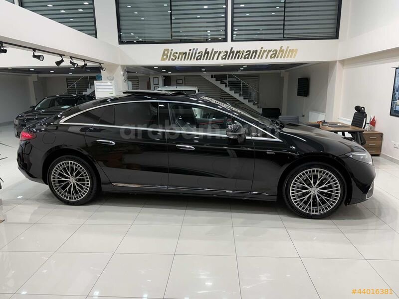 Galeriden Mercedes - Benz EQS 53 AMG Performance 2024 Model İstanbul 24.000 km Siyah