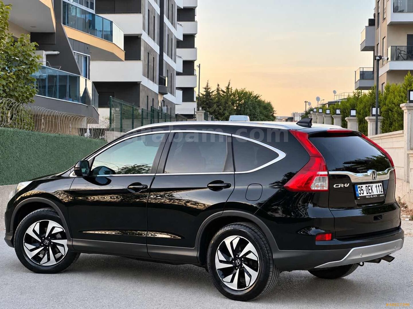 2015 YENİ KASA 140.000KM HONDA CR-V OTOMATİK VİTES DEĞİŞENSİZ 4