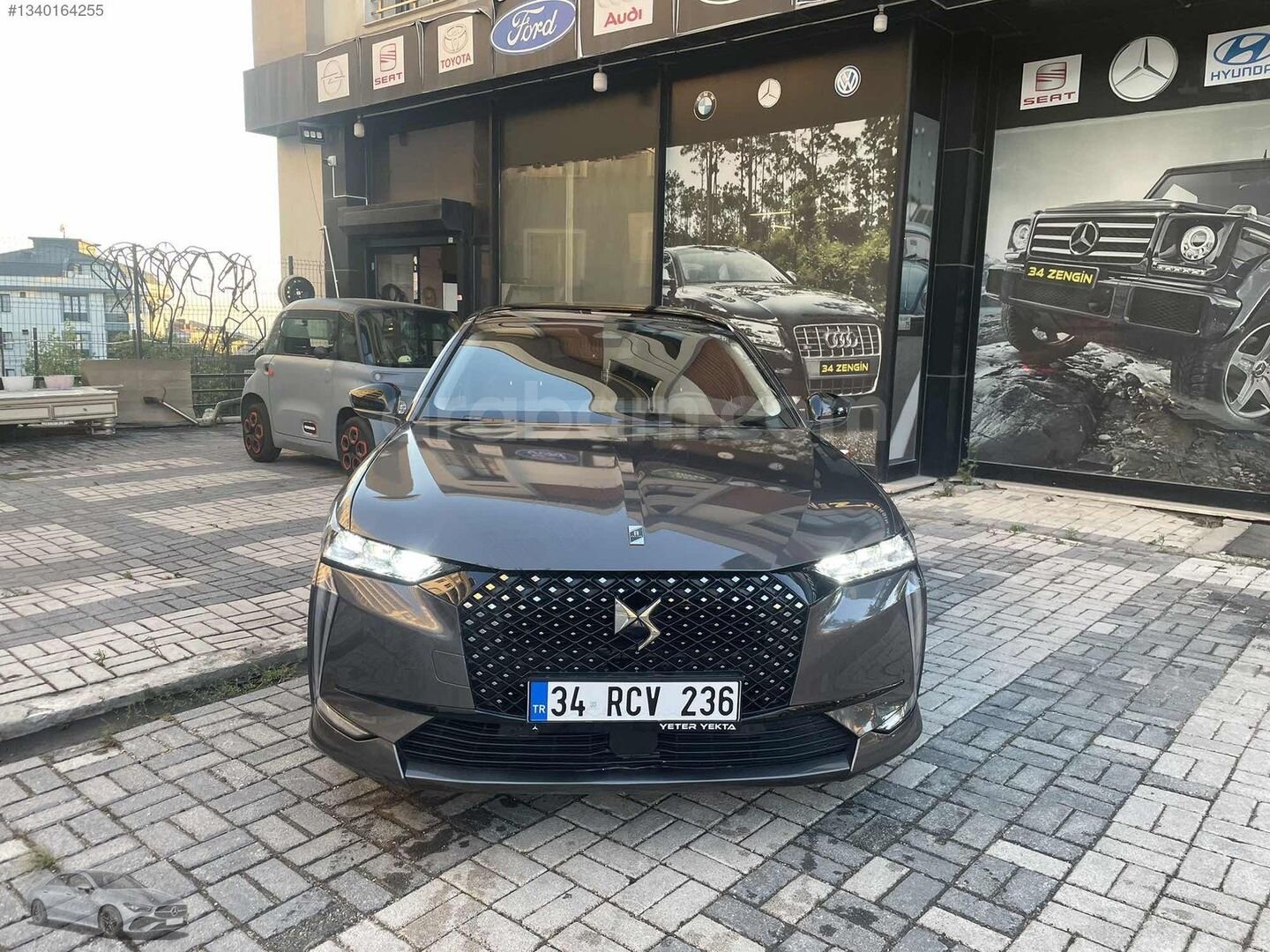 Galeriden DS Automobiles DS4 1.5 BlueHDi Pallas 2025 Model İstanbul 13.000 km Gri 2