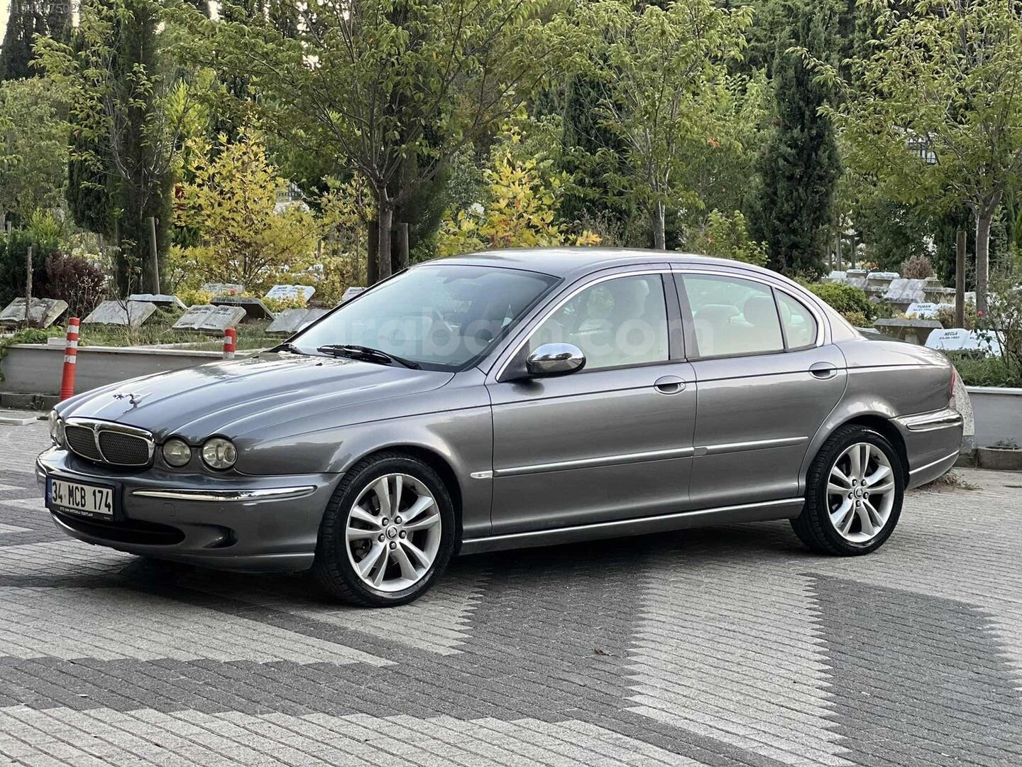 Galeriden Jaguar X-Type 2.1 Executive 2008 Model İstanbul 80.000 km Gri 1