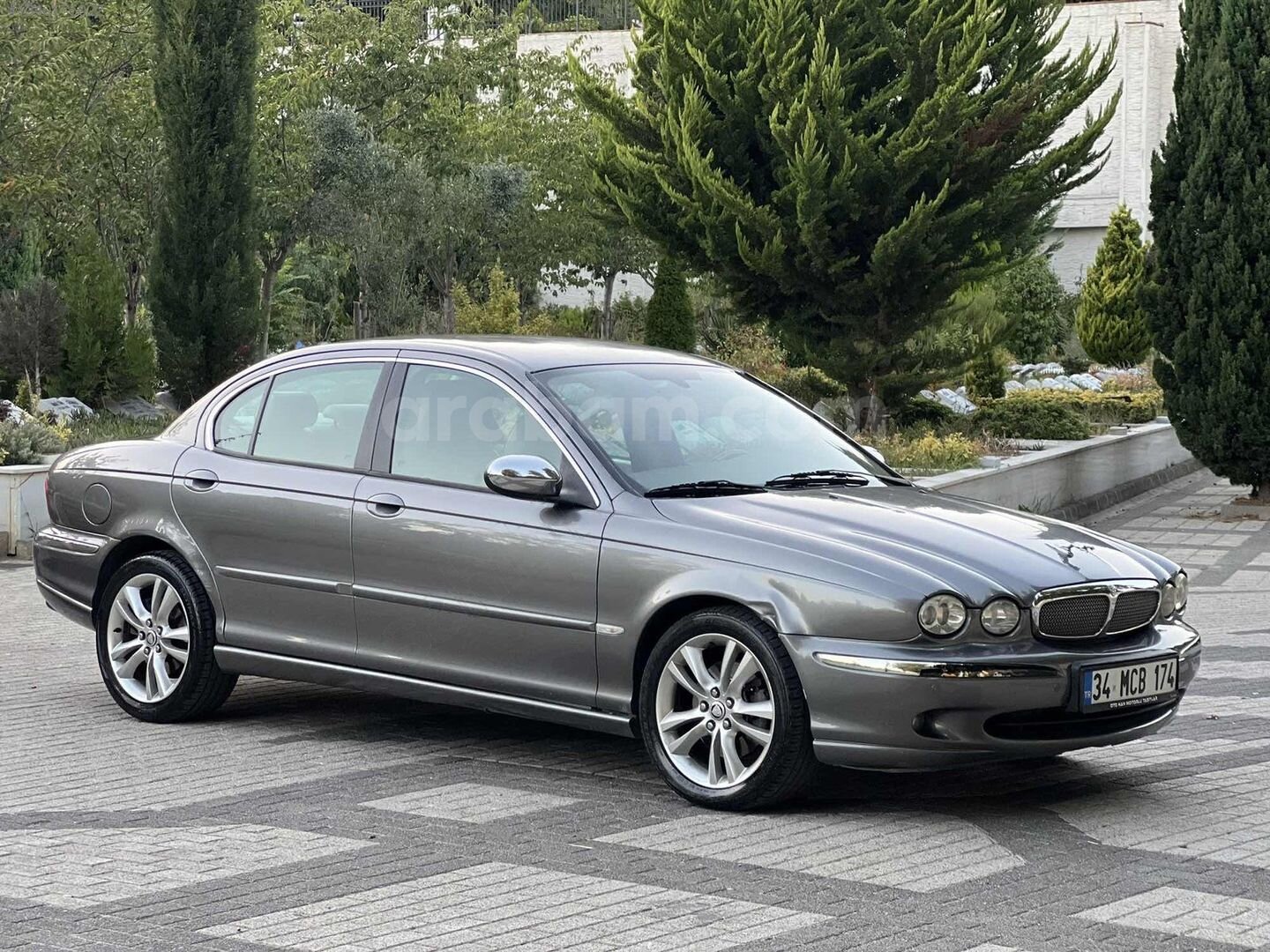Galeriden Jaguar X-Type 2.1 Executive 2008 Model İstanbul 80.000 km Gri 3