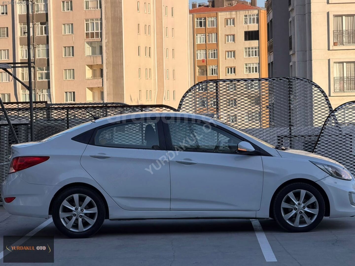 Galeriden Hyundai Accent Blue 1.6 CRDI Mode Plus 2018 Model İstanbul 160.000 km Beyaz 4
