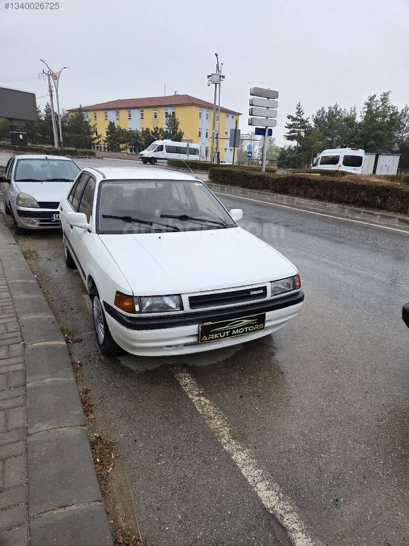 Galeriden Mazda 323 1.6 GLX 1991 Model Bolu 288.000 km Beyaz 1