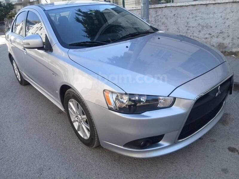 Galeriden Mitsubishi Lancer 1.6 Invite 2015 Model Ankara 117.000 km Gri
