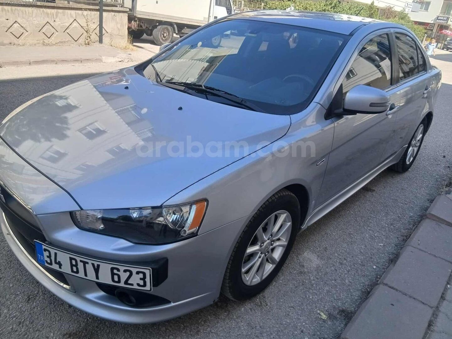 Galeriden Mitsubishi Lancer 1.6 Invite 2015 Model Ankara 117.000 km Gri 2
