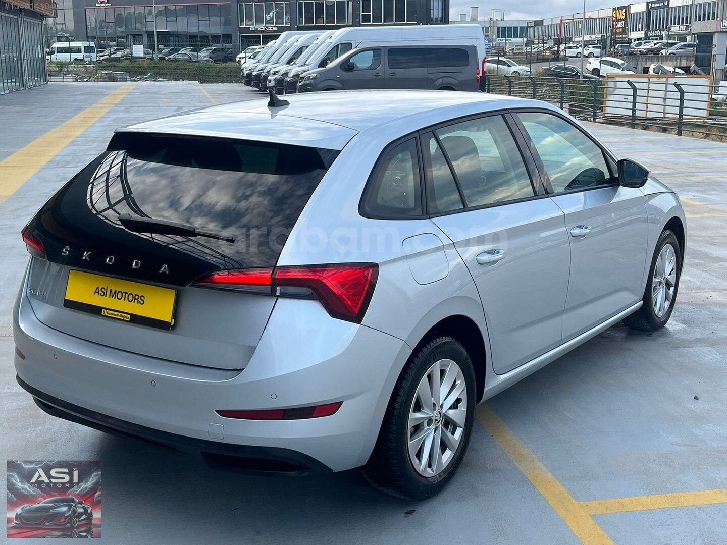 Galeriden Skoda Scala 1.0 TSI Premium 2023 Model İstanbul 159.000 km Gri 5