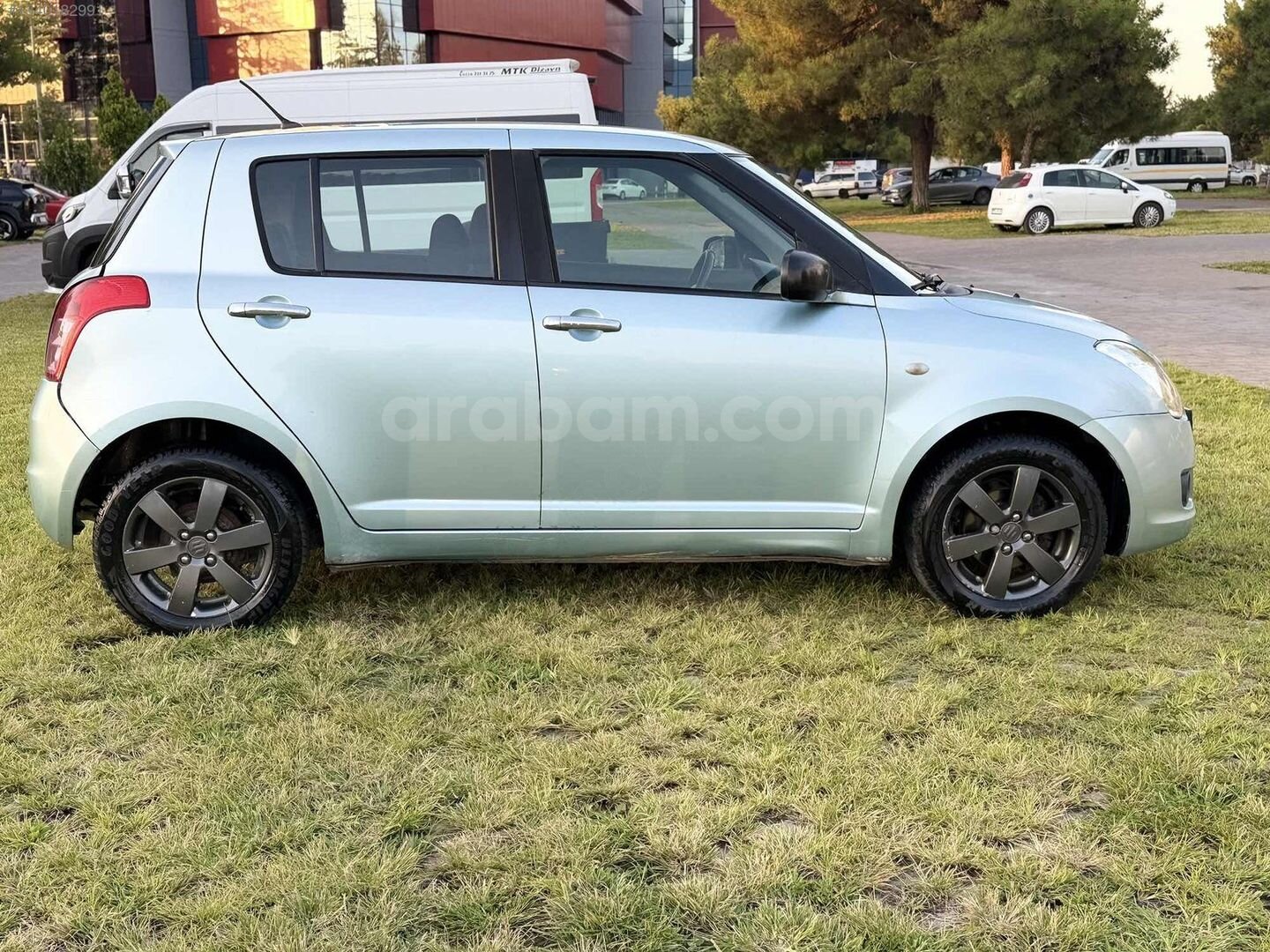 Galeriden Suzuki Swift 1.3 MT 4X4 2008 Model Bursa 300.000 km Mavi 5