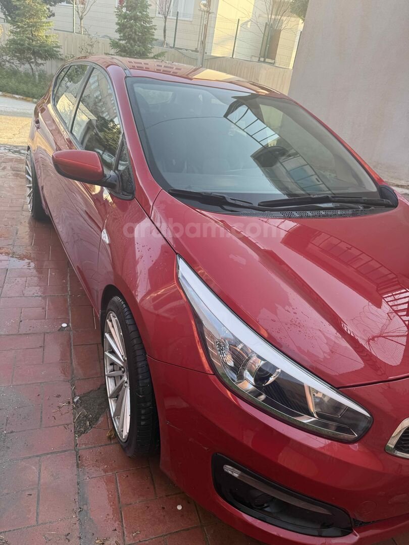 Sahibinden Kia Ceed 1.4 Live 2017 Model 153.000 km Kırmızı 6