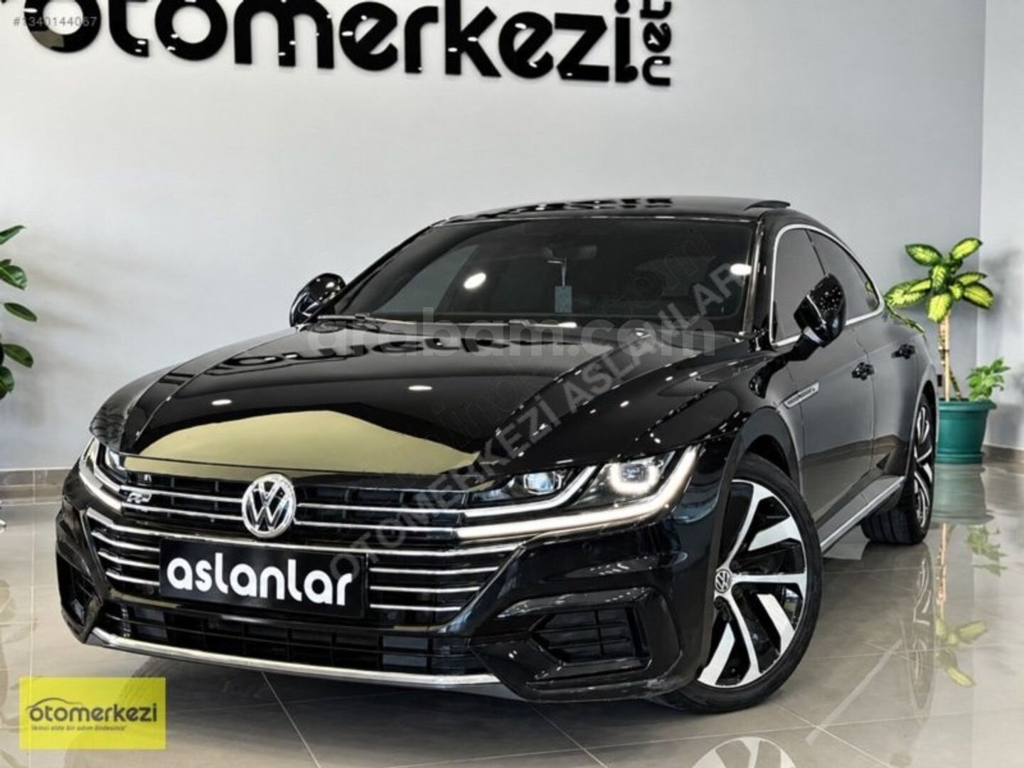 Galeriden Volkswagen Arteon 1.5 TSI R Line 2017 Model İstanbul 165.000 km Siyah 5