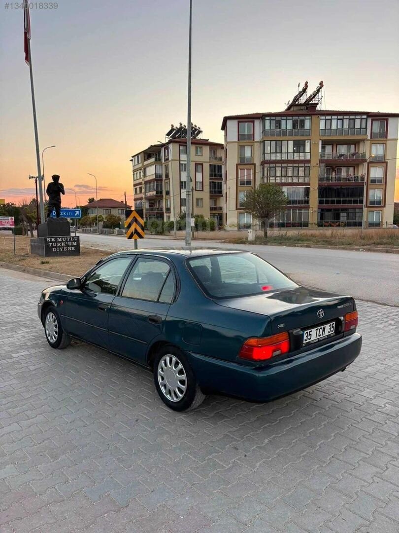 Galeriden Toyota Corolla 1.6 XE 1998 Model Afyonkarahisar 450.000 km Lacivert 6