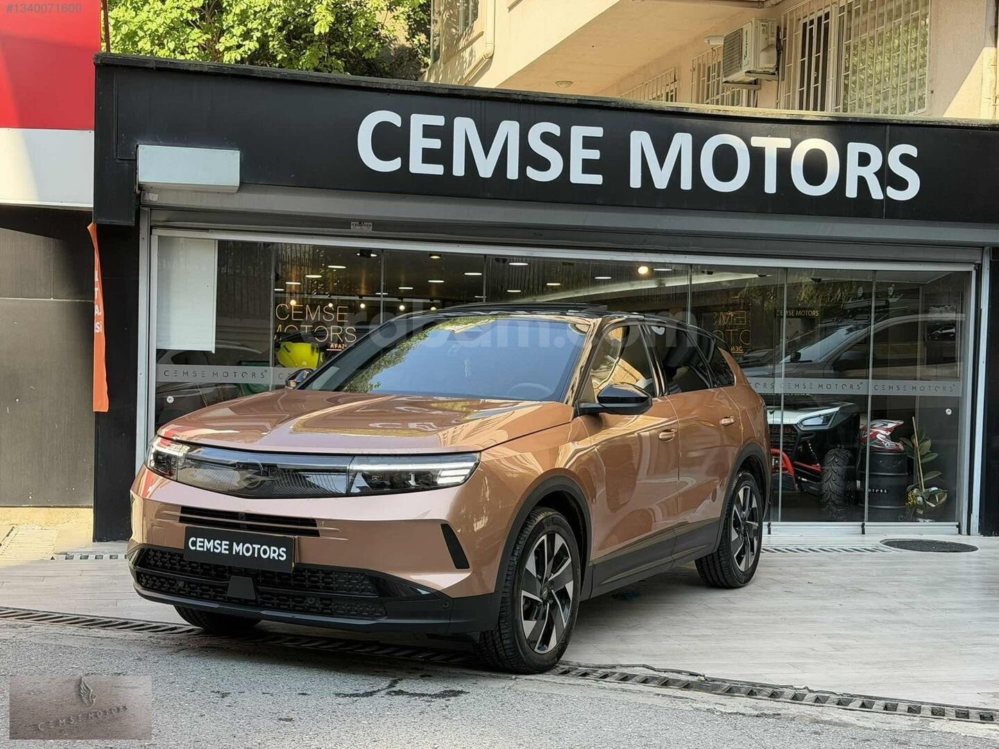 CEMSE MOTORS 2025 OPEL GRANDLAND 1.2 T MHEV GS E-DCT6 FOCAL 1