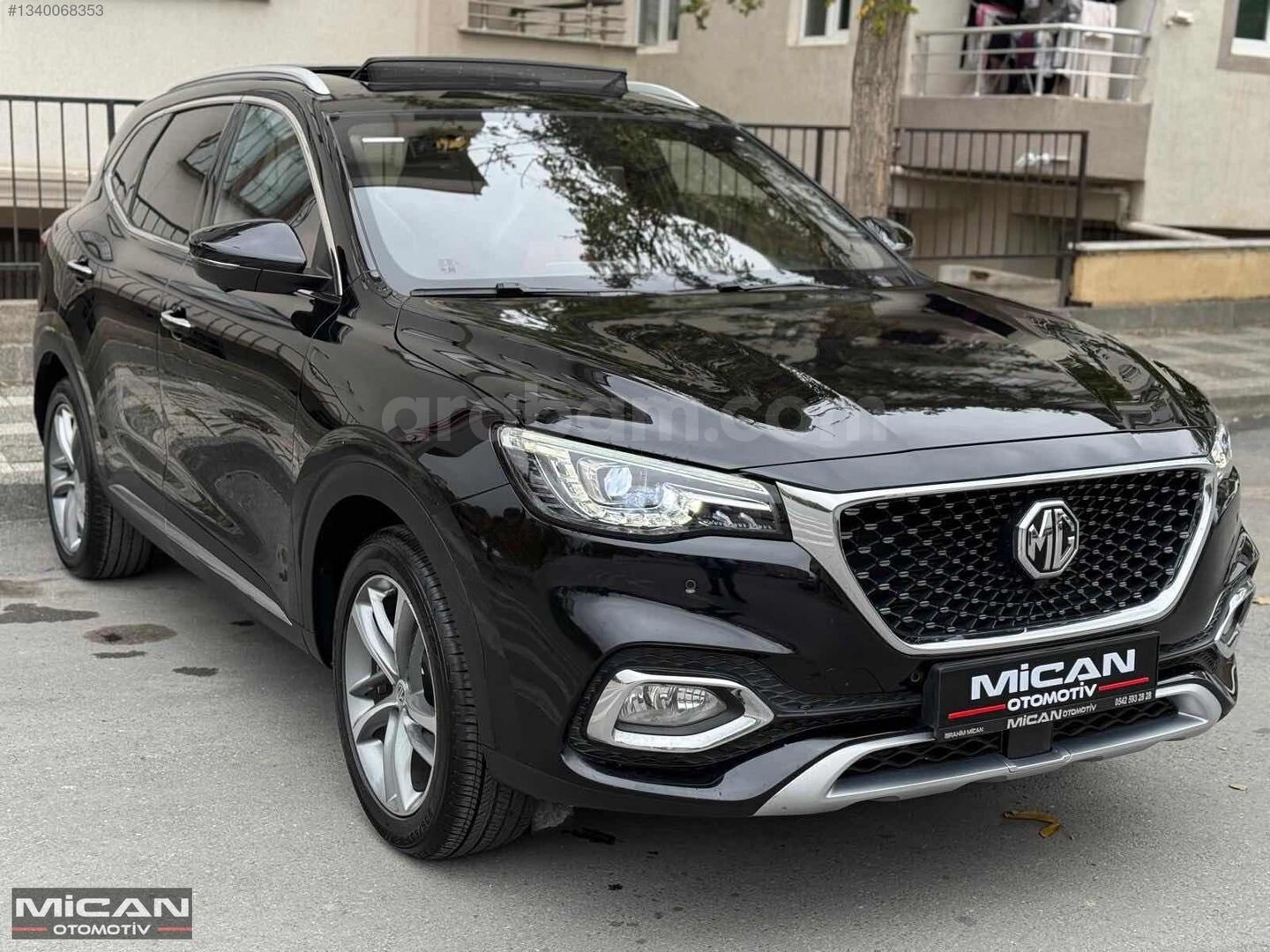 Galeriden MG HS 1.5 T-GDI Luxury 2024 Model İstanbul 40.000 km Siyah 3