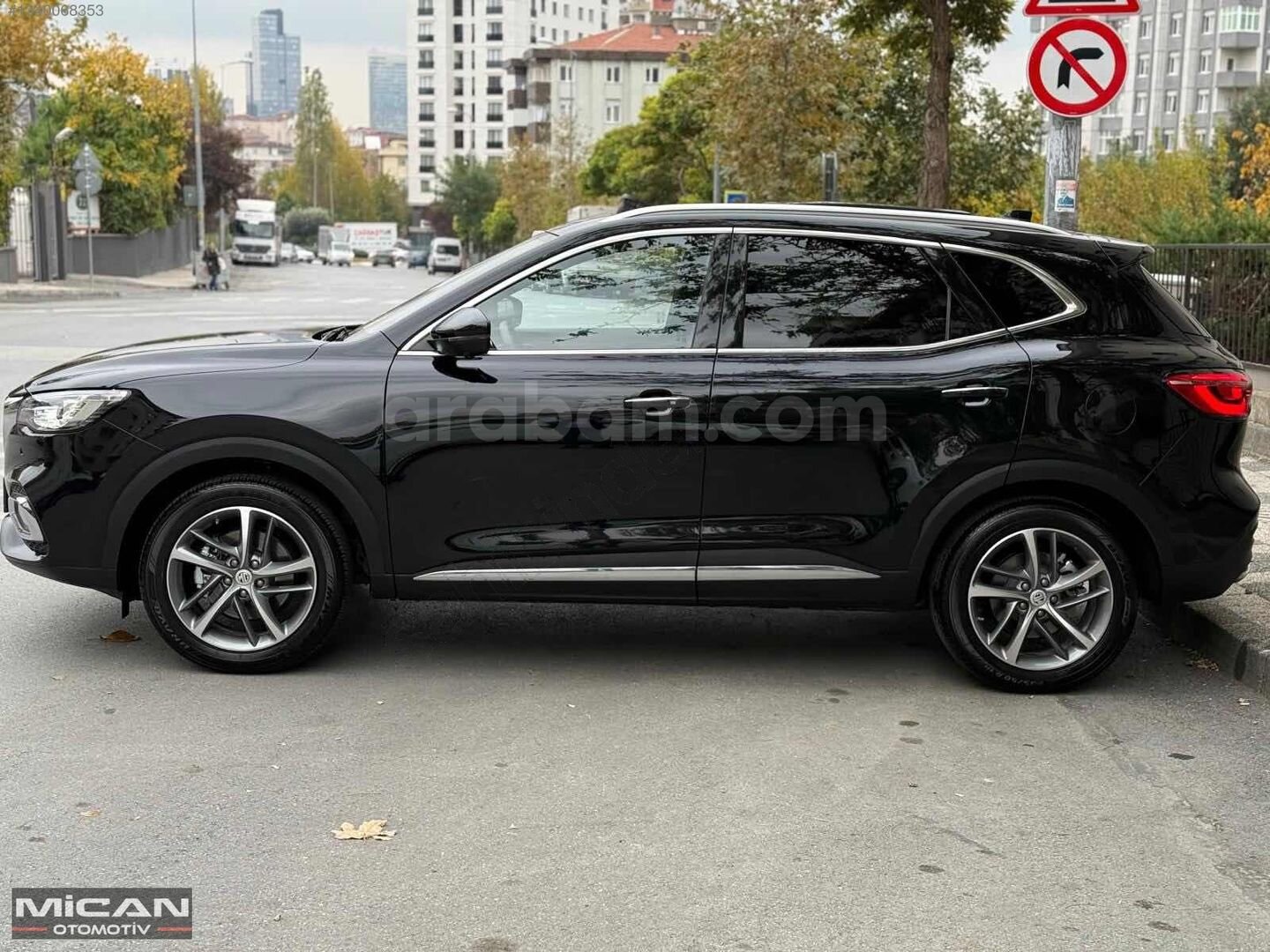 Galeriden MG HS 1.5 T-GDI Luxury 2024 Model İstanbul 40.000 km Siyah 5