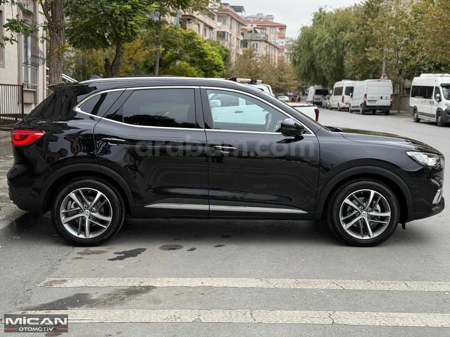 Galeriden MG HS 1.5 T-GDI Luxury 2024 Model İstanbul 40.000 km Siyah 4
