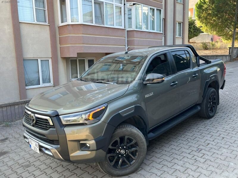 MEHMET GÜLTEKİN OTOMOTİV'DEN TOYOTA HILÜX 4X4 INVİCCİBLE