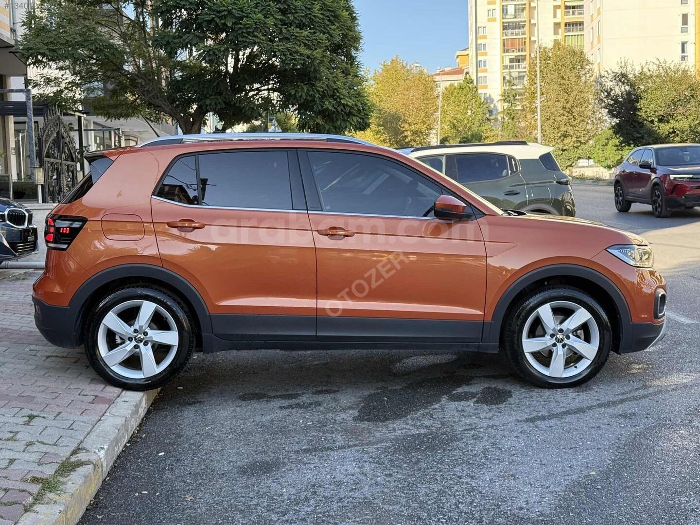 Galeriden Volkswagen T-Cross 1.0 TSI Style 2023 Model İstanbul 38.000 km Turuncu 7