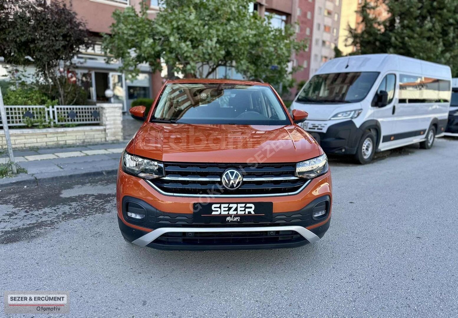 Galeriden Volkswagen T-Cross 1.0 TSI Life 2022 Model Ankara 29.950 km Turuncu 2
