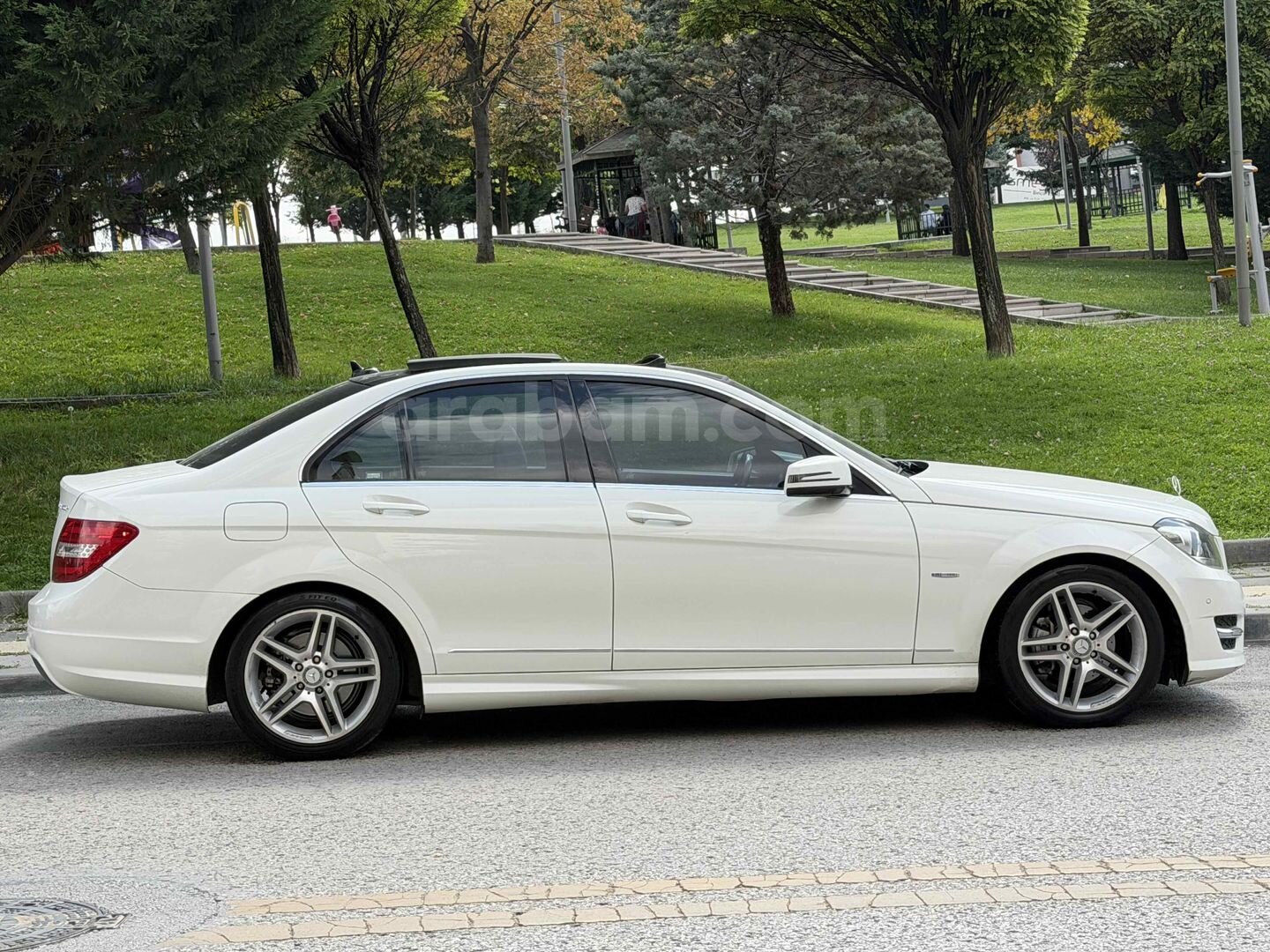 Galeriden Mercedes - Benz C 180 Kompressor BlueEfficiency AMG 2012 Model Ankara 185.000 km Beyaz 4