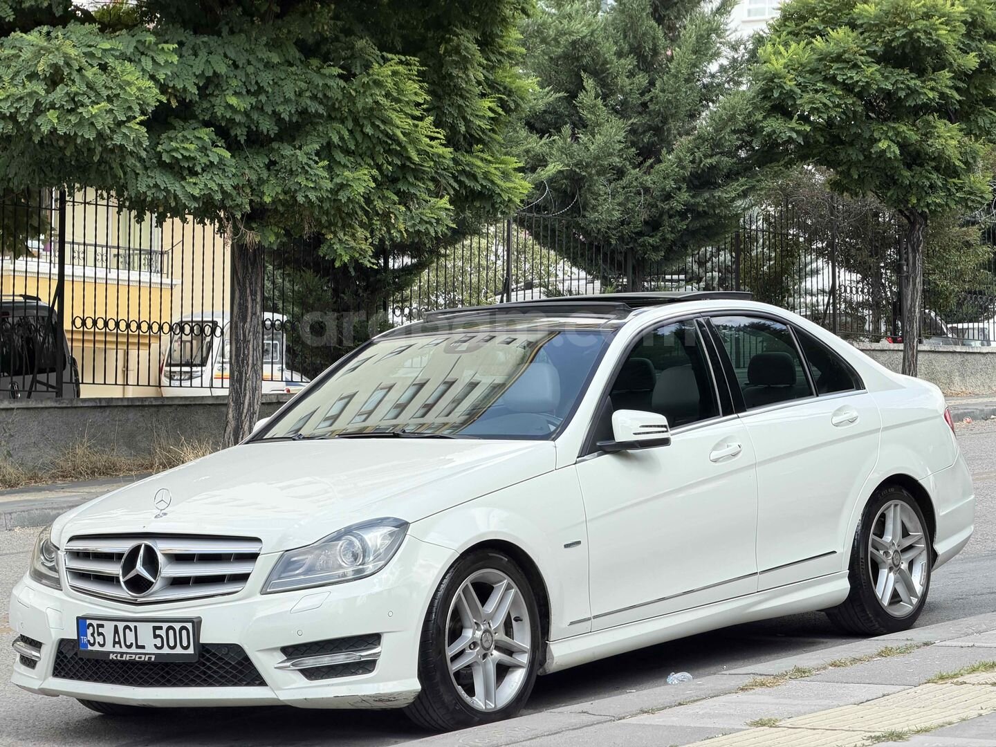 Galeriden Mercedes - Benz C 180 Kompressor BlueEfficiency AMG 2012 Model Ankara 185.000 km Beyaz 6