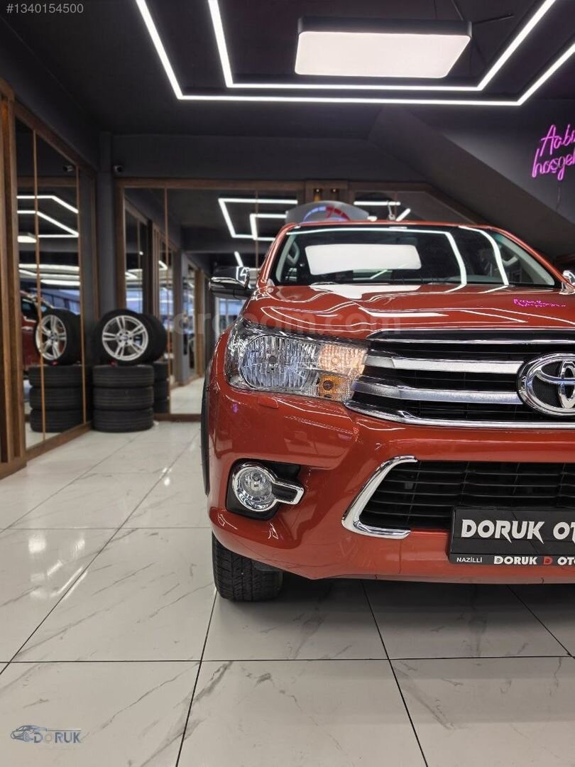 HATASIZ 2018 MODEL TOYOTA HILUX 4x2 OTAMATİK İLK ELDEN KM 47000 6