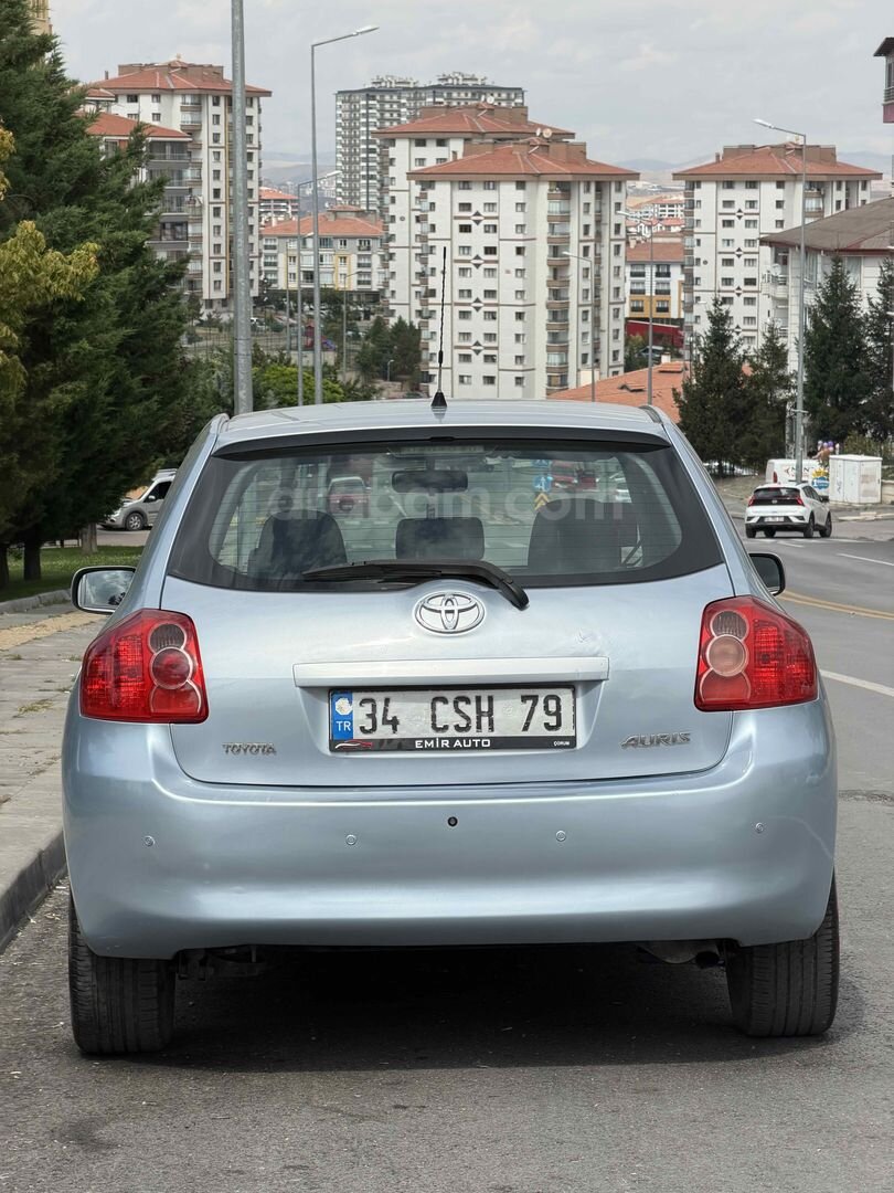 Galeriden Toyota Auris 1.6 Comfort 2008 Model Ankara 228.000 km Mavi 2
