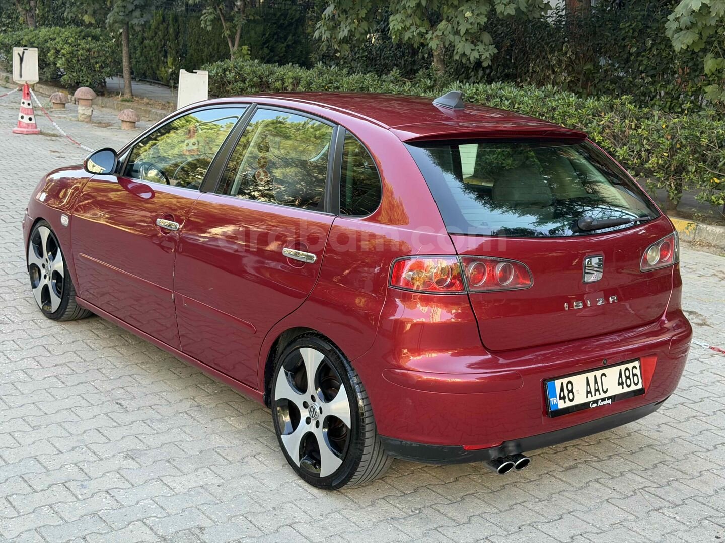 Galeriden Seat Ibiza 1.4 Signo 2003 Model İstanbul 272.000 km Bordo 6