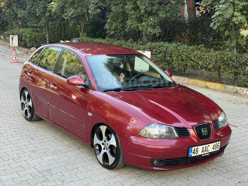 Galeriden Seat Ibiza 1.4 Signo 2003 Model İstanbul 272.000 km Bordo