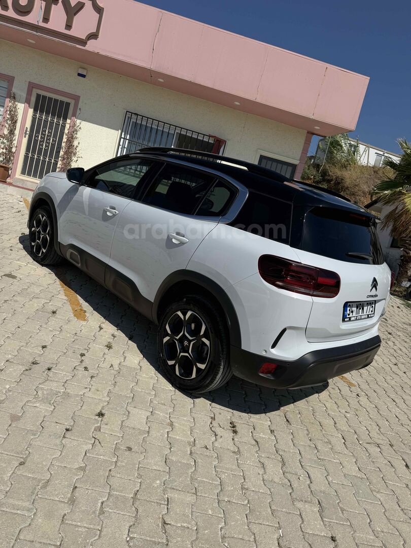 Sahibinden Citroen C5 Aircross 1.5 BlueHDI Shine 2024 Model 2